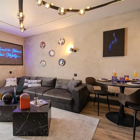 شقة Frontiere Monaco - Hypercentre - Bx بوزولي